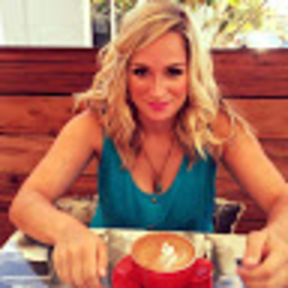 Meet your Posher, Rebecca - Picture 1 of 1